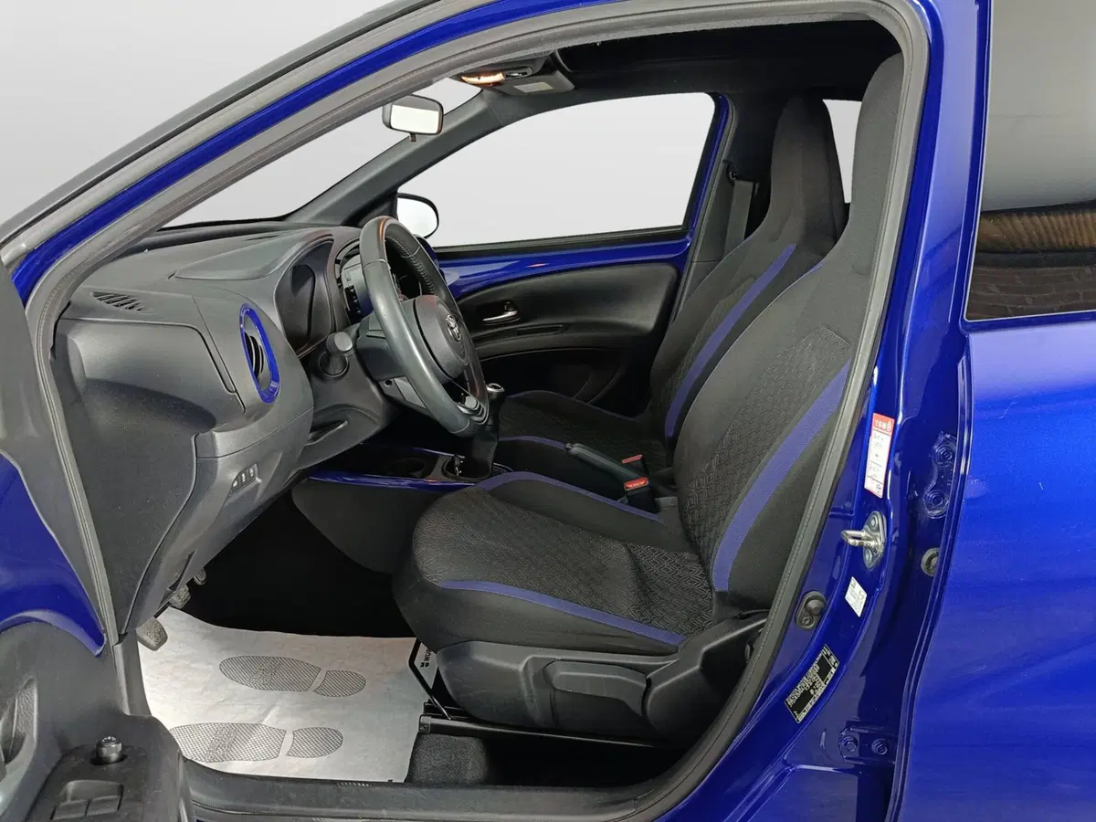 Toyota Aygo X usata a Ascoli Piceno (8)