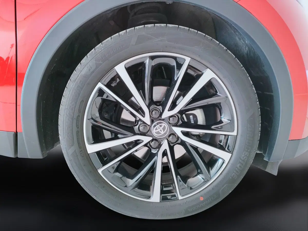 Toyota Toyota C-HR usata a Ascoli Piceno (10)
