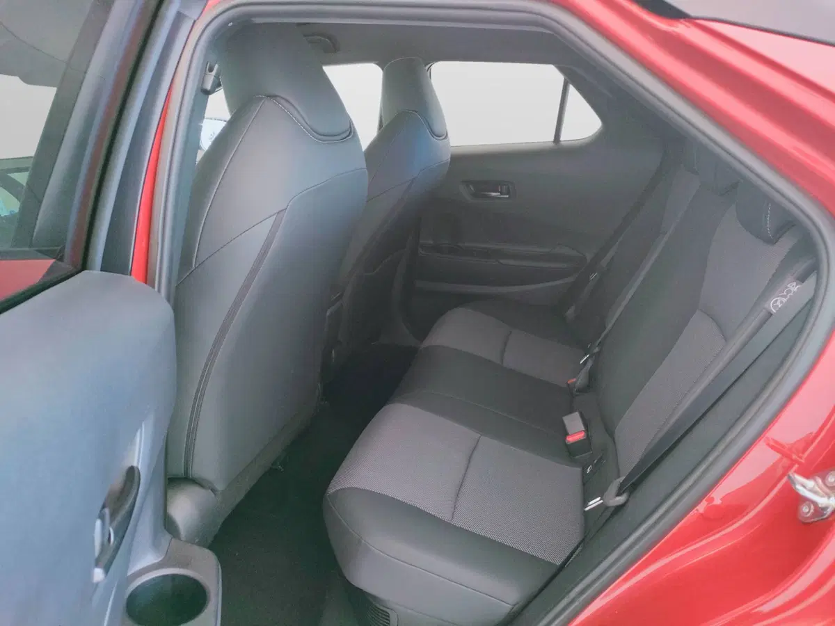 Toyota Toyota C-HR usata a Ascoli Piceno (12)