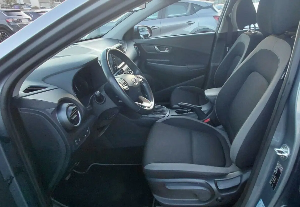 Hyundai Kona usata a Cosenza (11)
