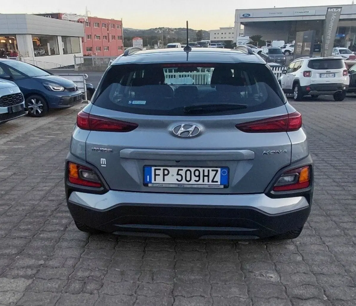 Hyundai Kona usata a Cosenza (6)