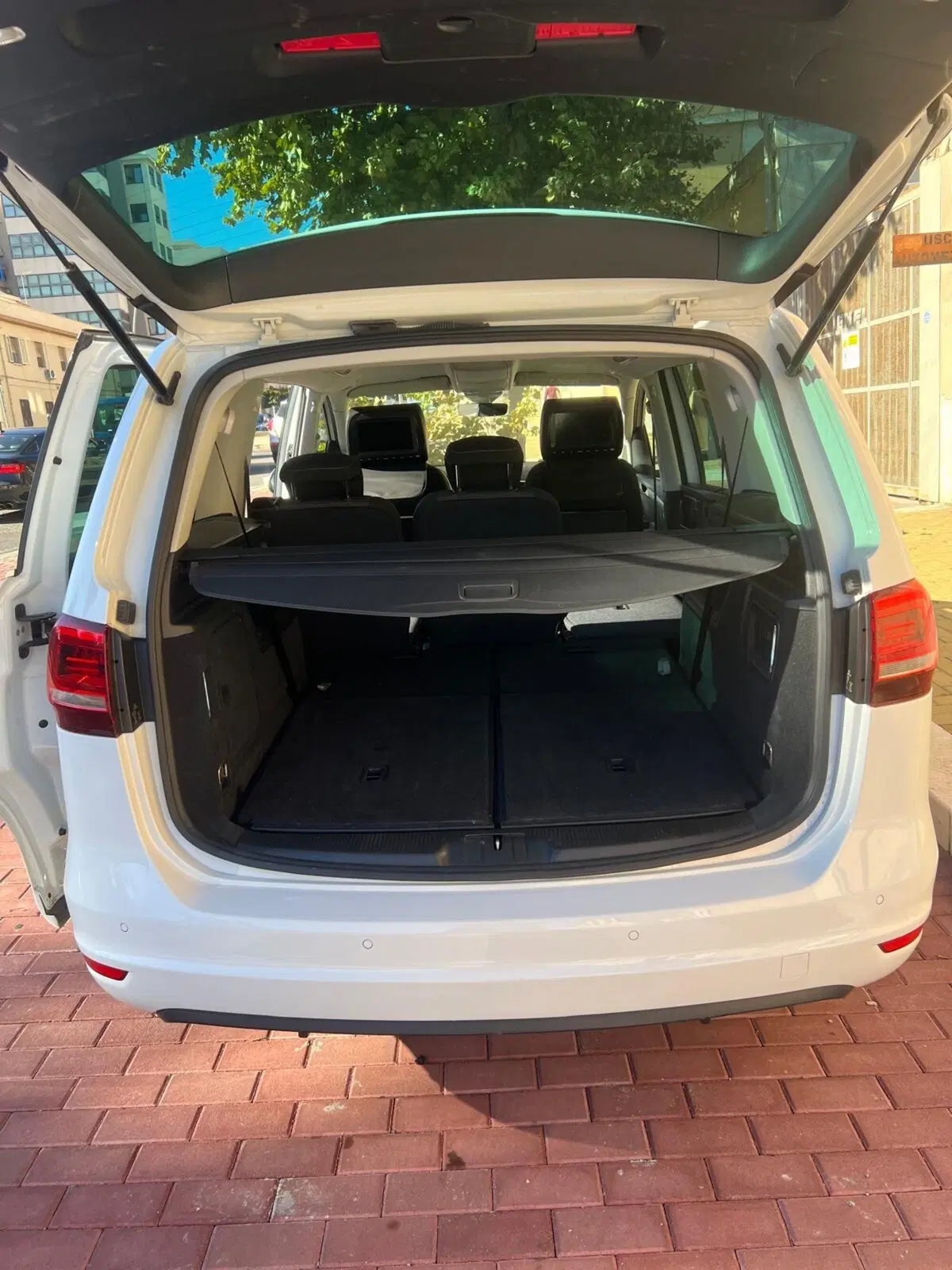 Volkswagen Sharan usata a Messina (14)