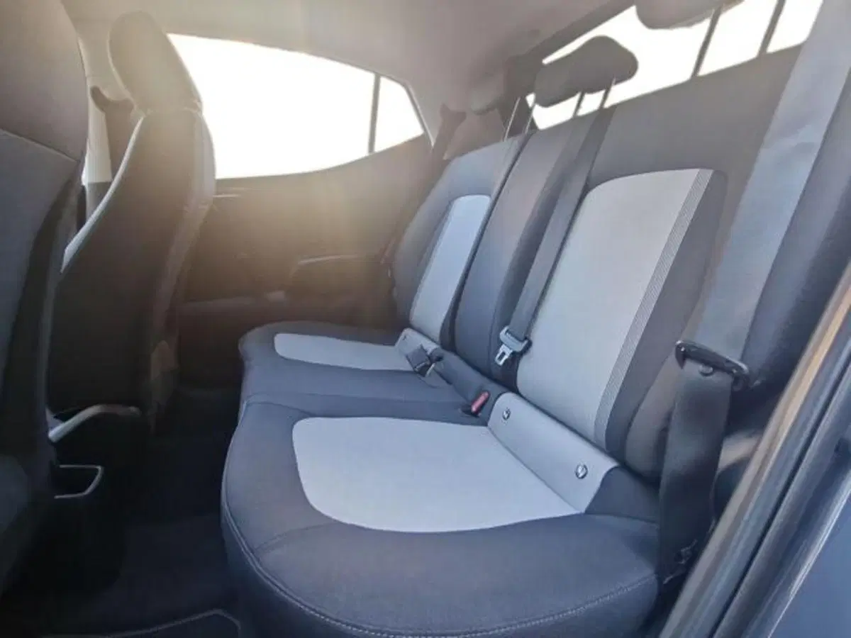 Hyundai i10 usata a Salerno (15)