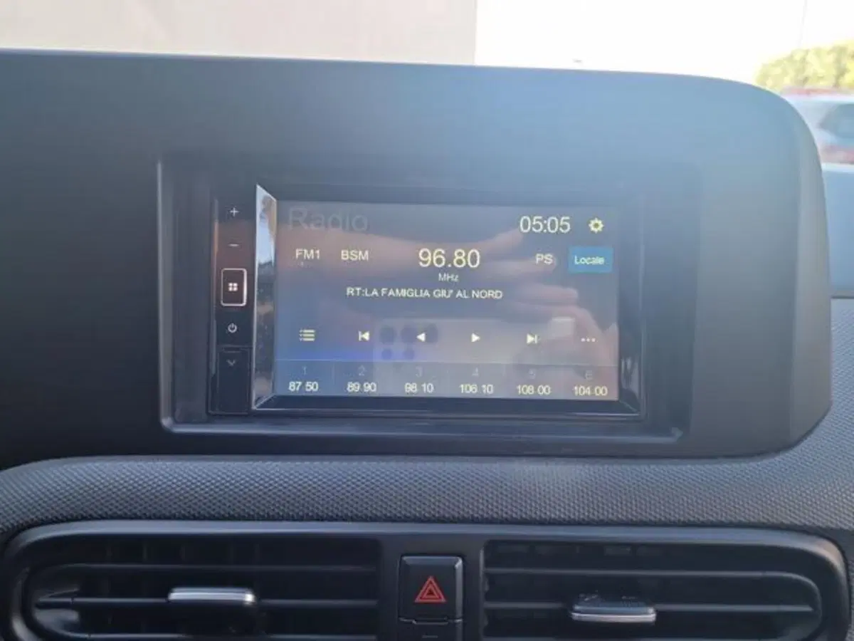 Hyundai i10 usata a Salerno (16)