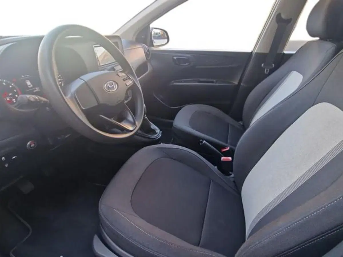Hyundai i10 usata a Salerno (9)