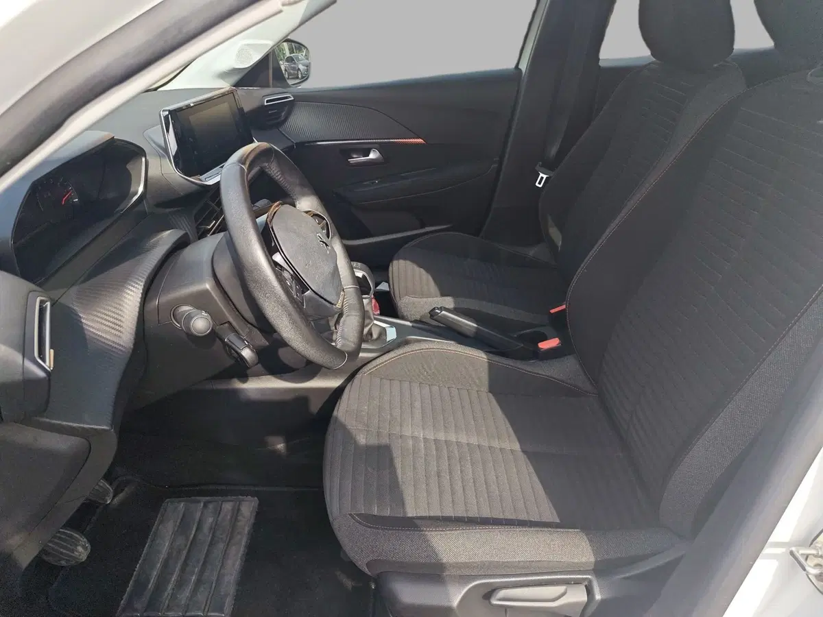 Peugeot 208 usata a Milano (12)
