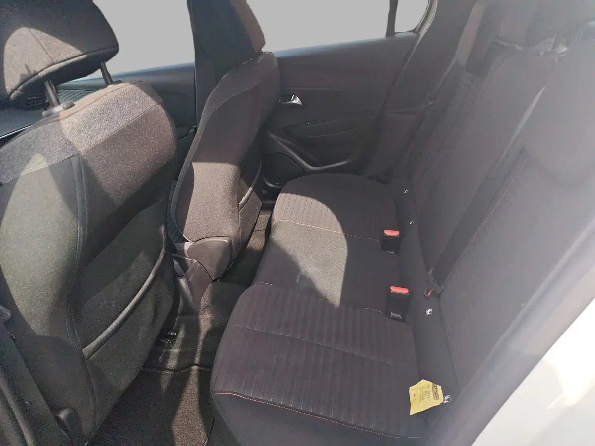Peugeot 208 usata a Milano (13)
