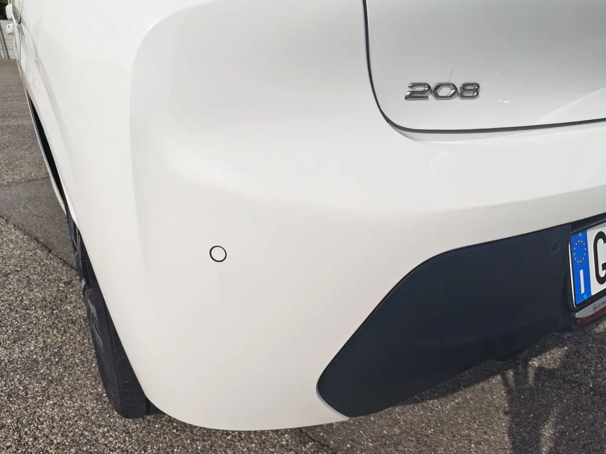 Peugeot 208 usata a Milano (15)