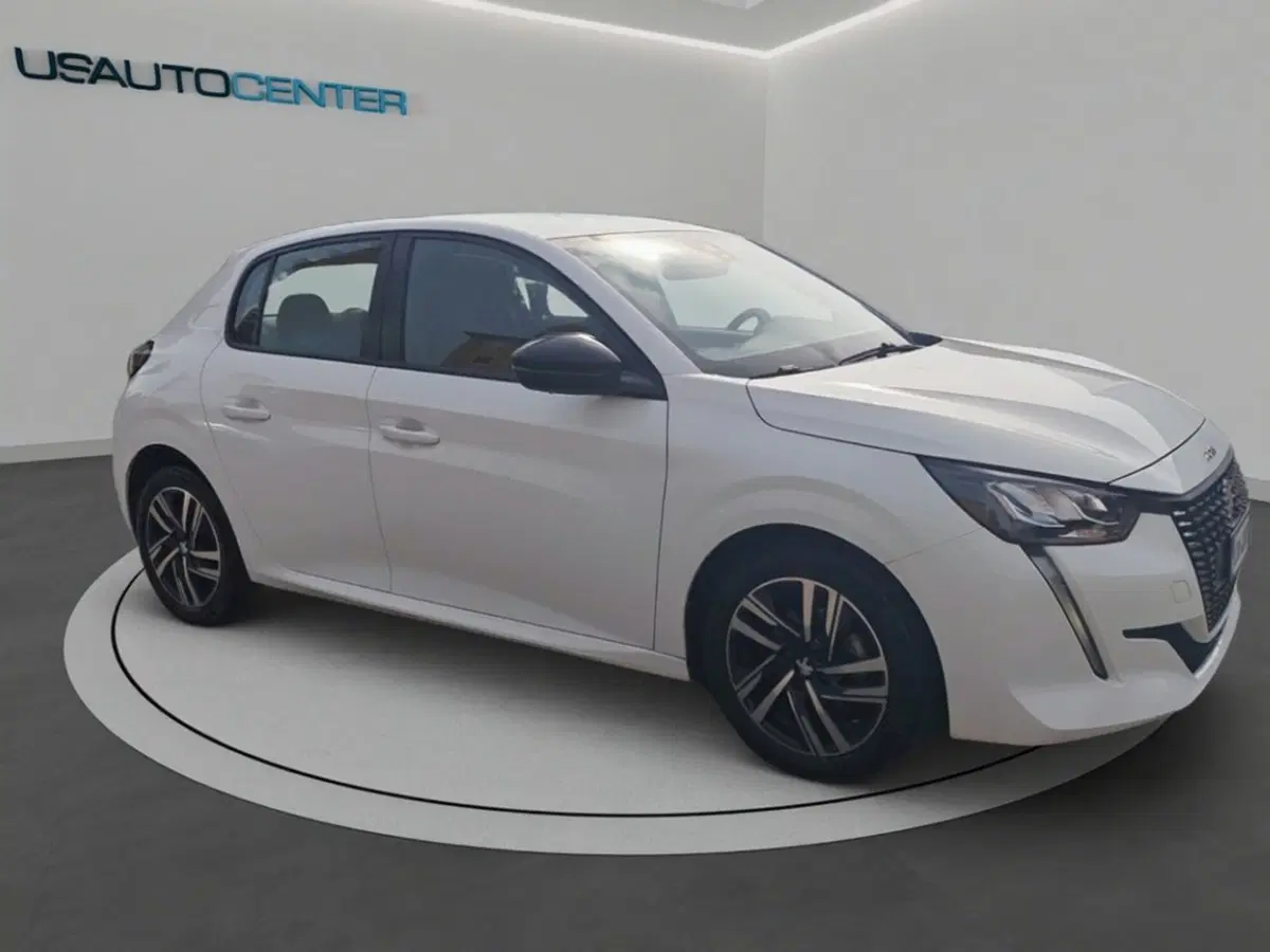 Peugeot 208 usata a Milano (2)