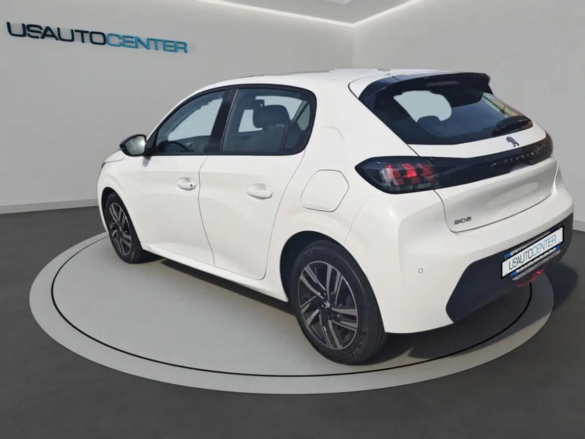 Peugeot 208 usata a Milano (4)