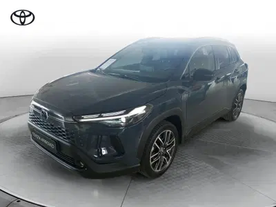 Toyota Corolla Cross 2.0h Premium fwd 178cv e-cvt del 2025 usata a Surbo