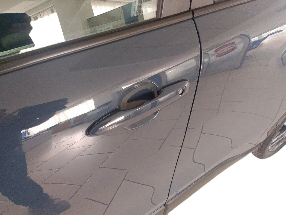 Toyota Corolla Cross usata a Lecce (11)