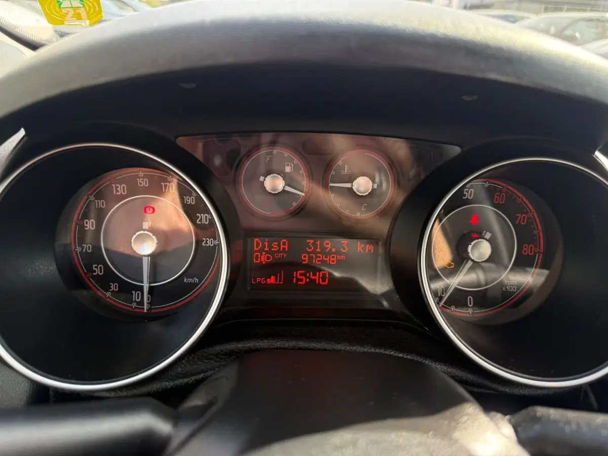 Fiat Punto usata a Piacenza (11)