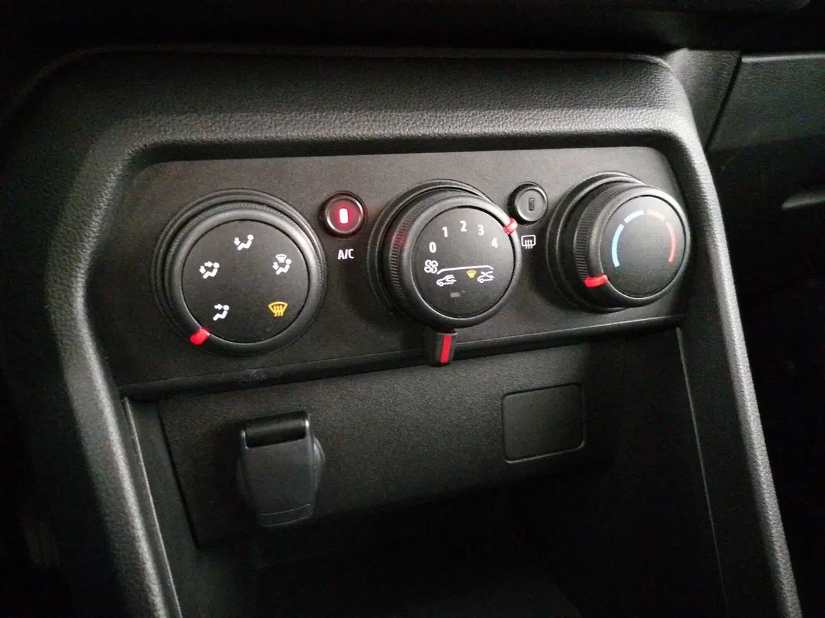 Dacia Sandero usata a Roma (14)