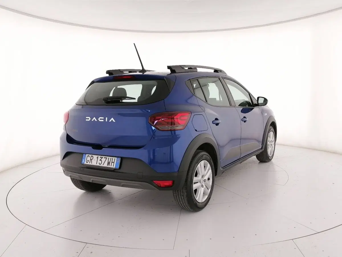 Dacia Sandero usata a Roma (2)