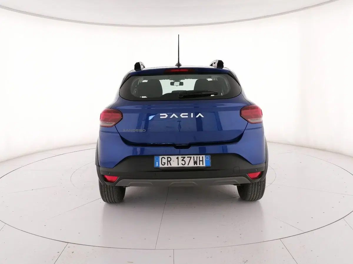 Dacia Sandero usata a Roma (4)