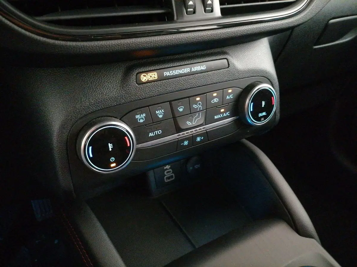 Ford Kuga usata a Roma (14)