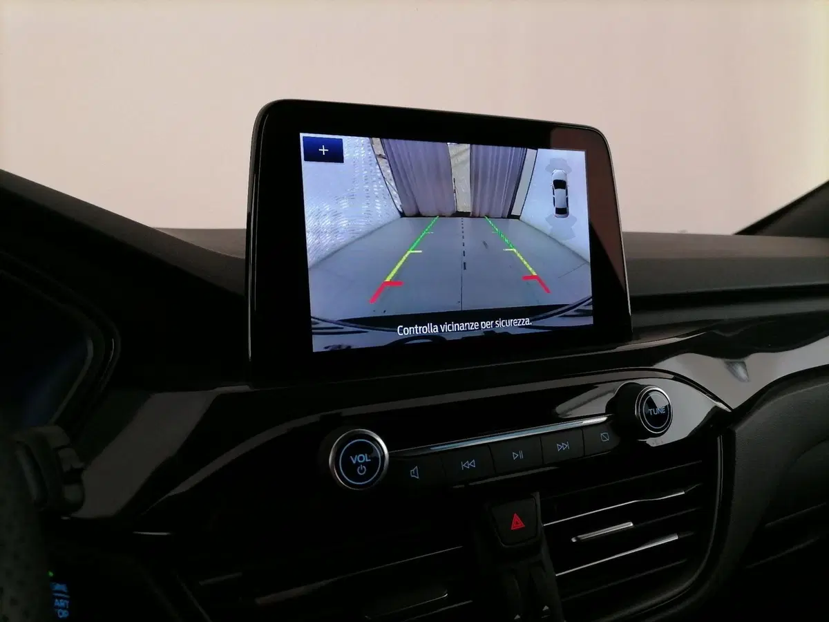 Ford Kuga usata a Roma (16)