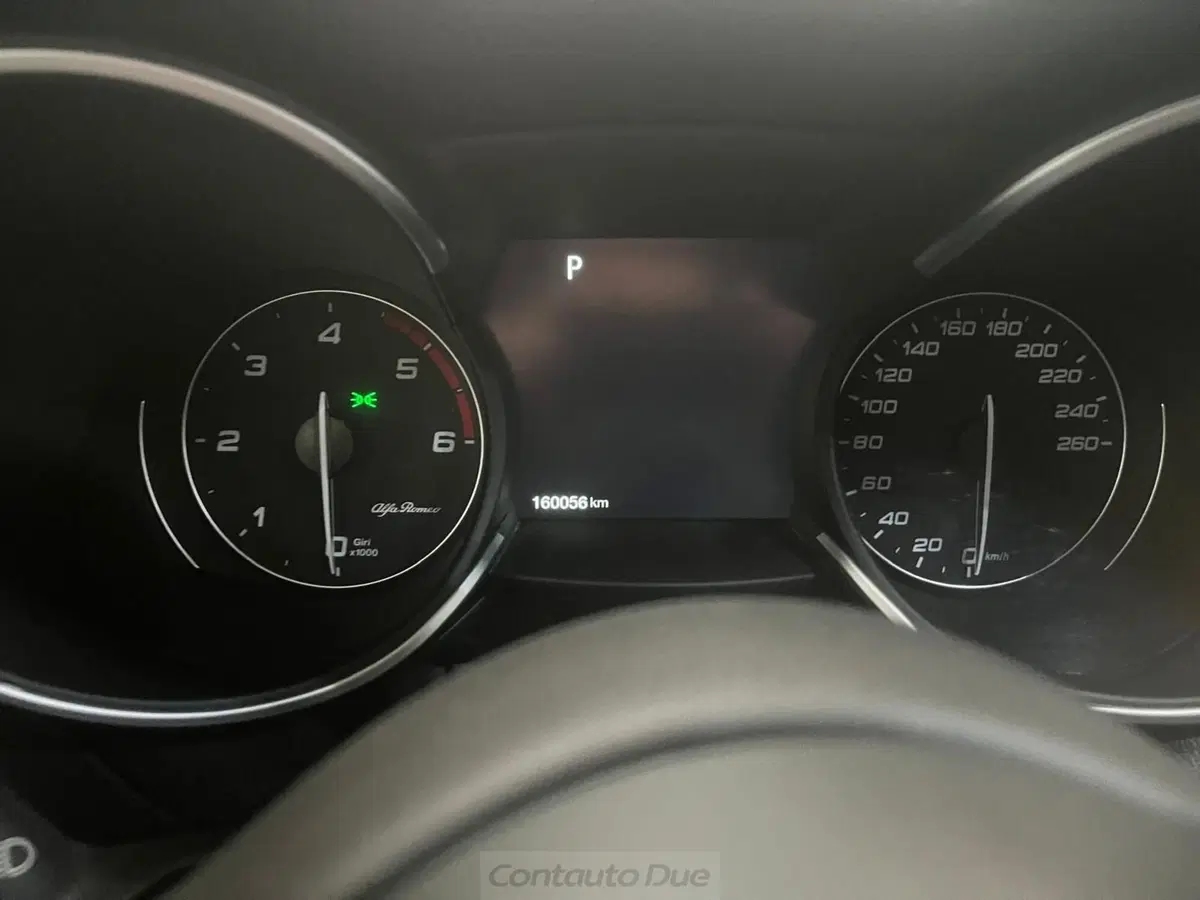 Alfa Romeo Stelvio usata a Caserta (12)