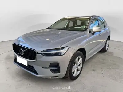 Volvo XC60 B4 (d) AWD automatico Core N1 del 2022 usata a Sala Consilina