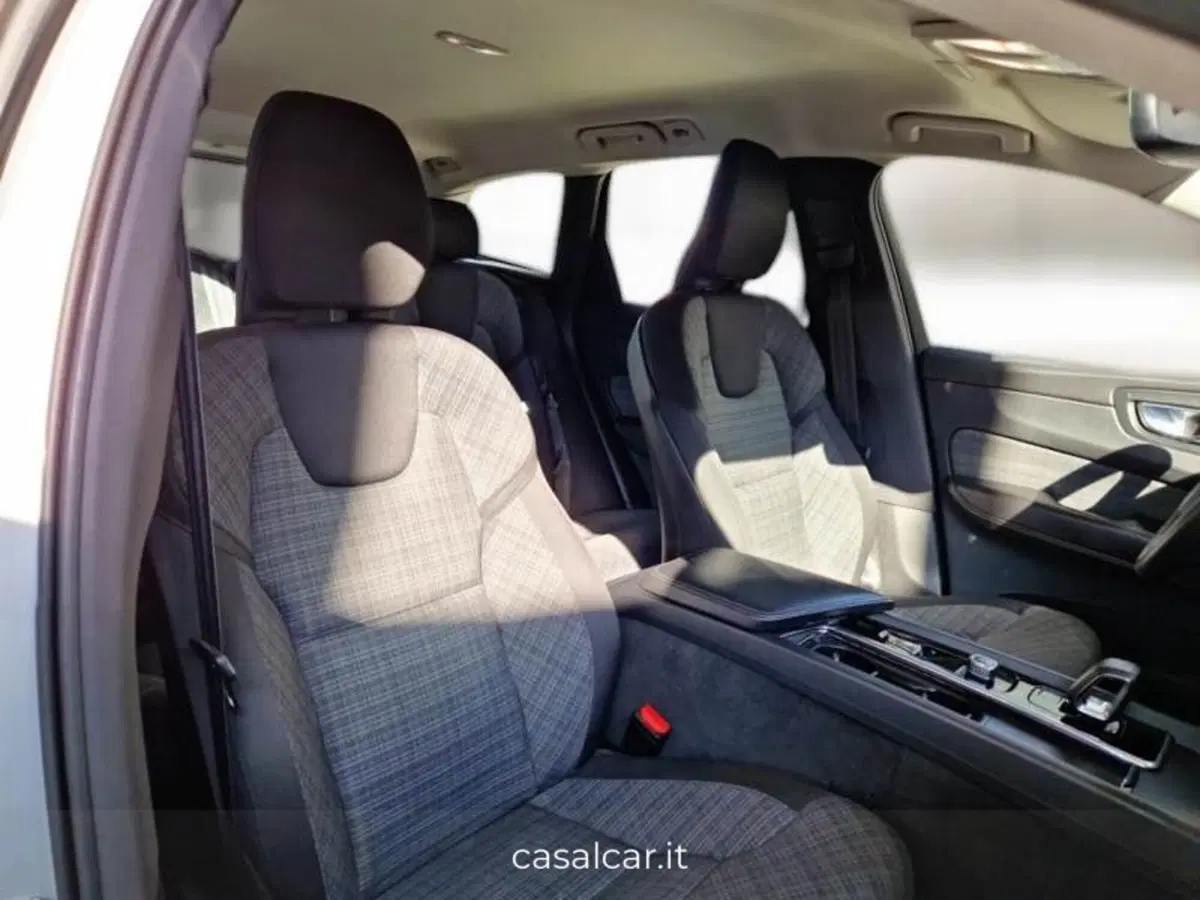 Volvo XC60 usata a Salerno (10)