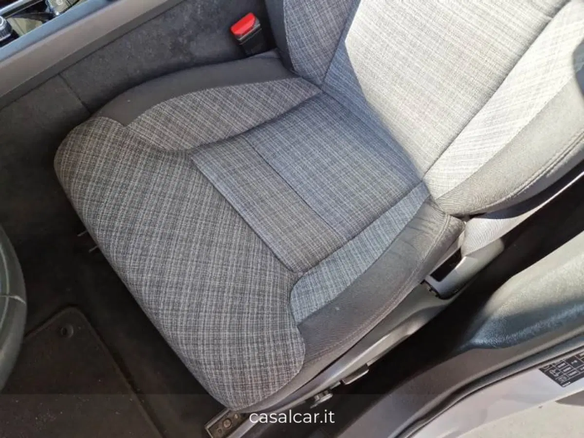 Volvo XC60 usata a Salerno (11)