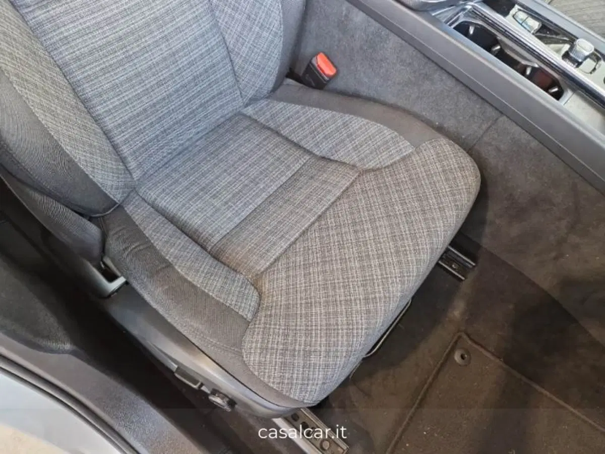 Volvo XC60 usata a Salerno (12)