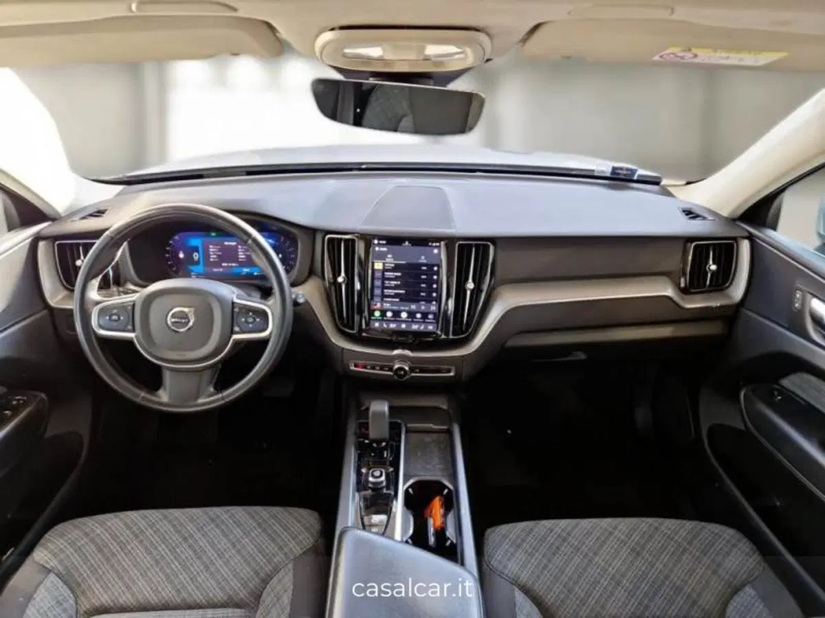 Volvo XC60 usata a Salerno (7)