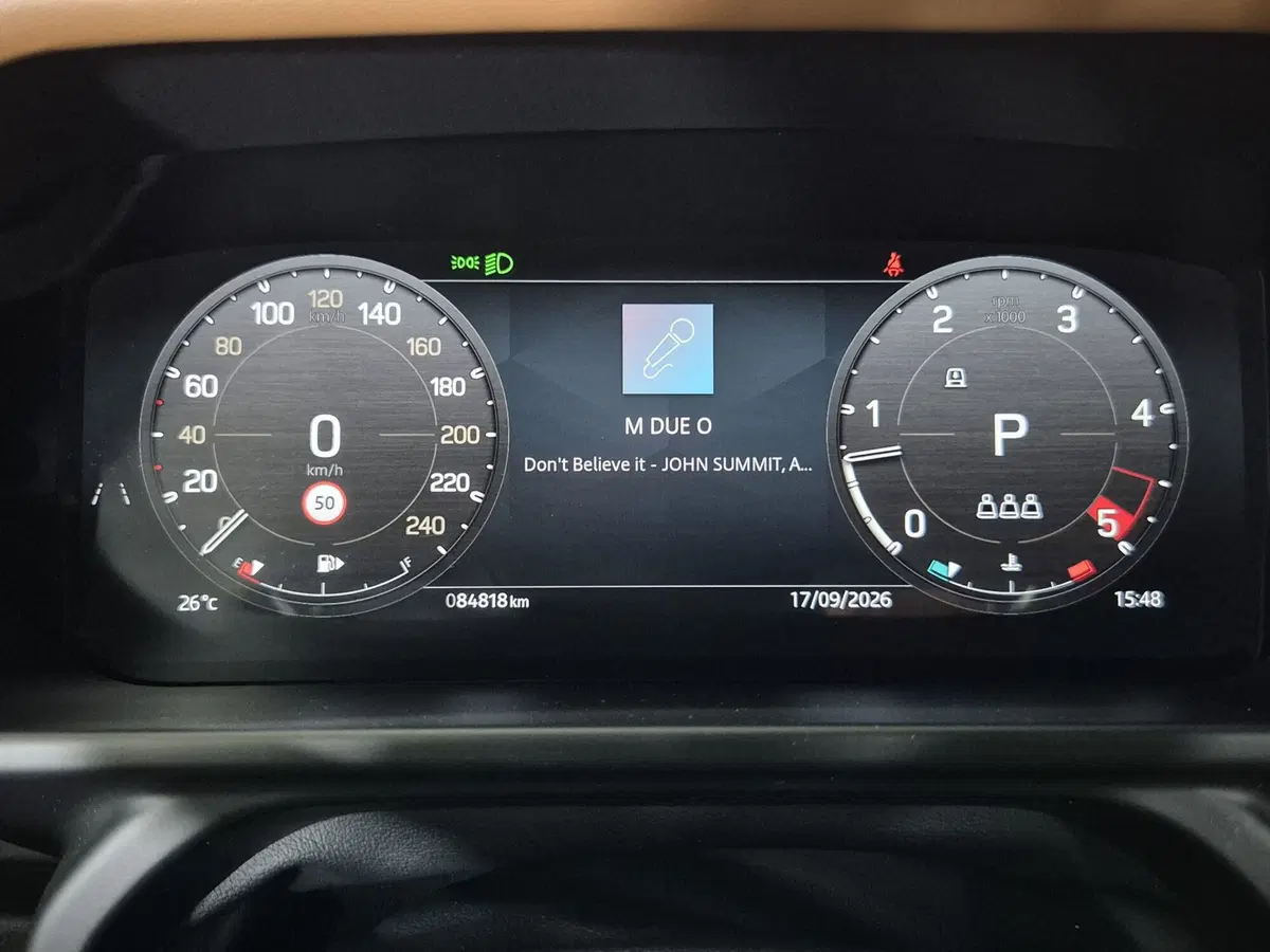 Land Rover Defender usata a Torino (13)