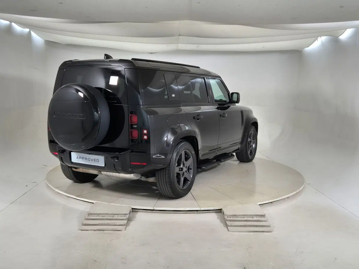 Land Rover Defender usata a Torino (2)