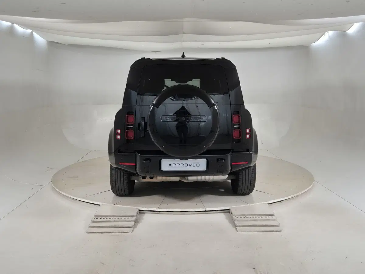 Land Rover Defender usata a Torino (7)