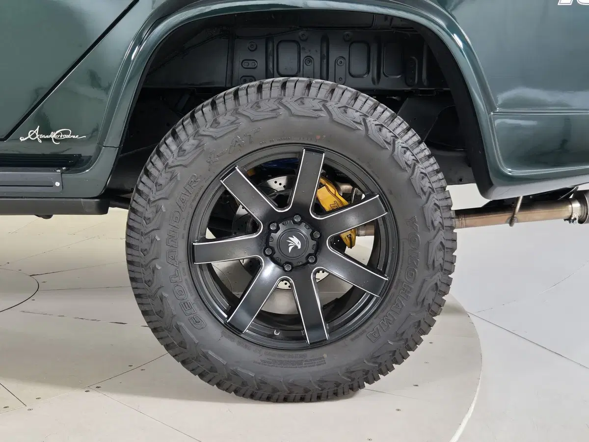 Land Rover Defender usata a Torino (17)