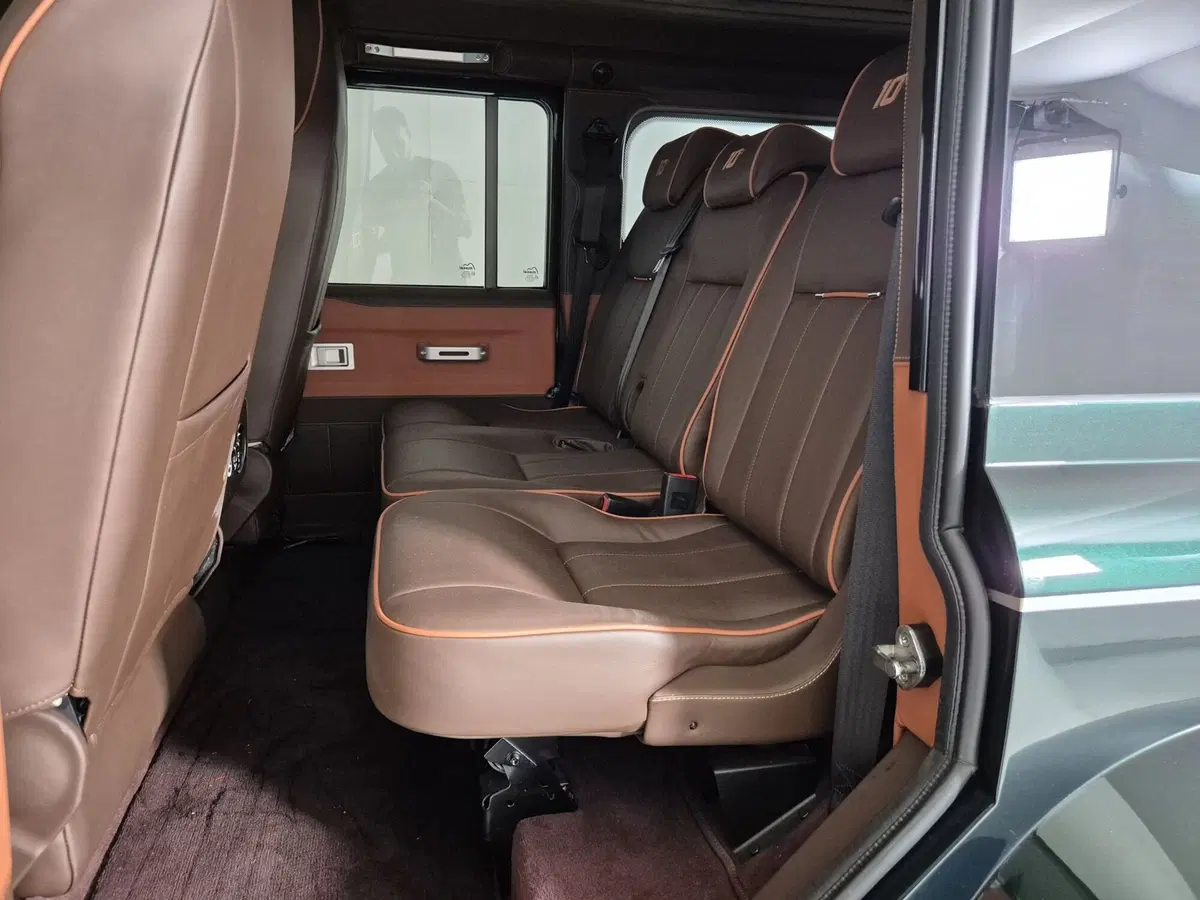 Land Rover Defender usata a Torino (7)