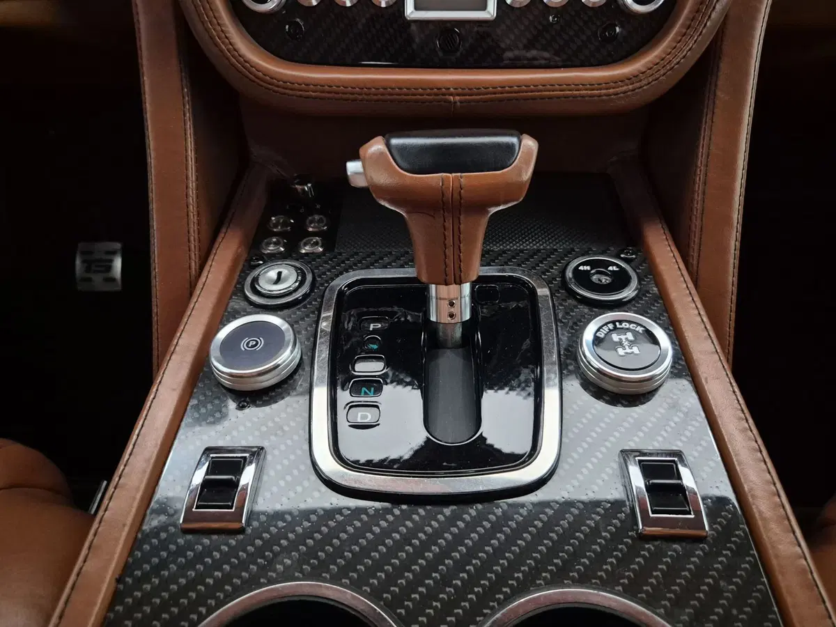 Land Rover Defender usata a Torino (10)