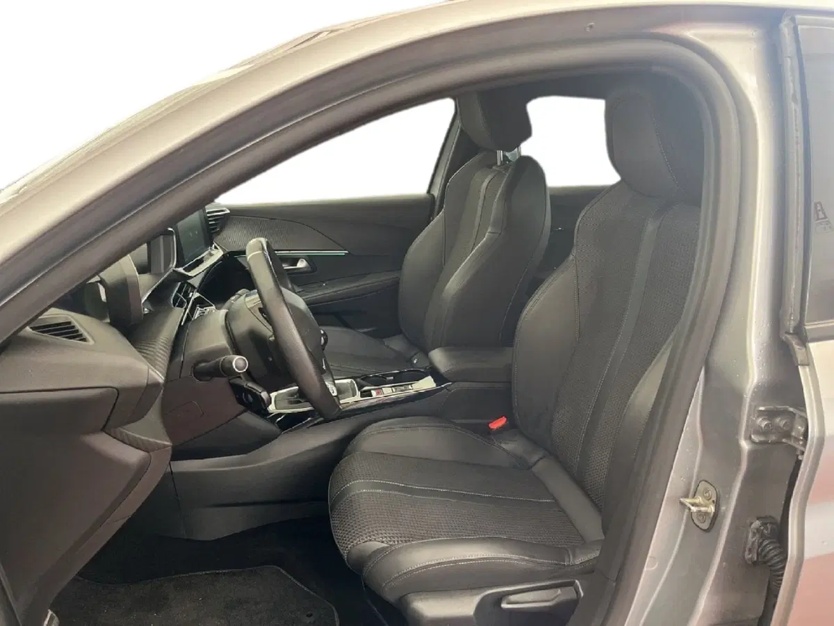 Peugeot 208 usata a Torino (10)