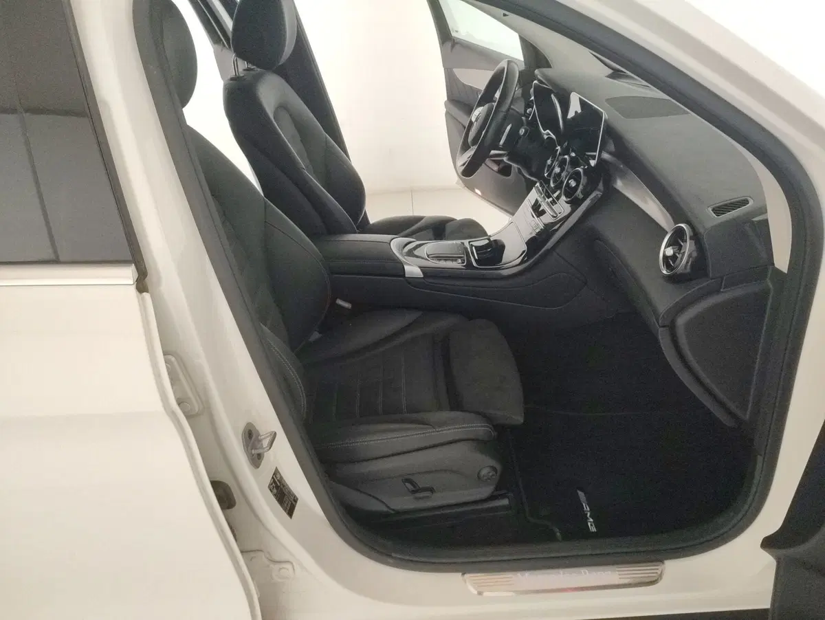 Mercedes-Benz GLC SUV usata a Alessandria (10)