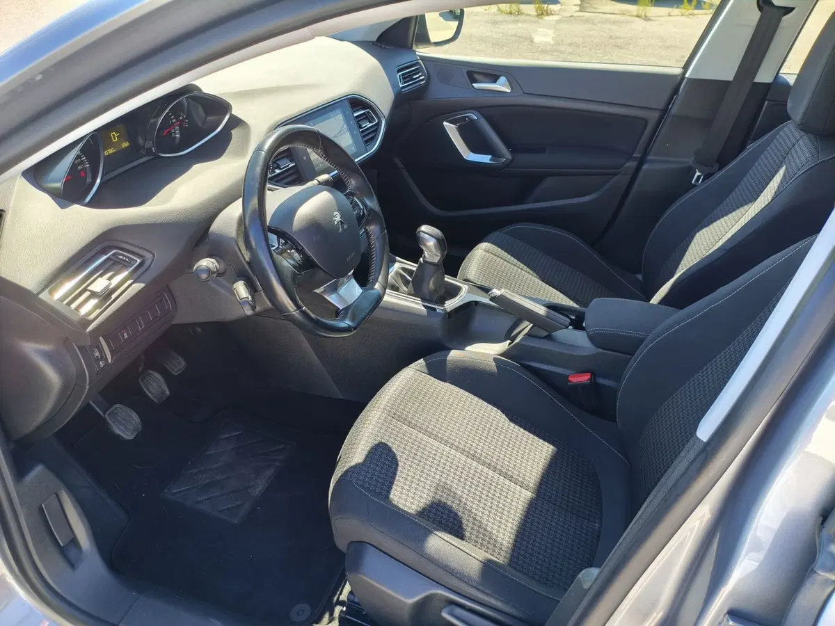 Peugeot 308 usata a Matera (10)