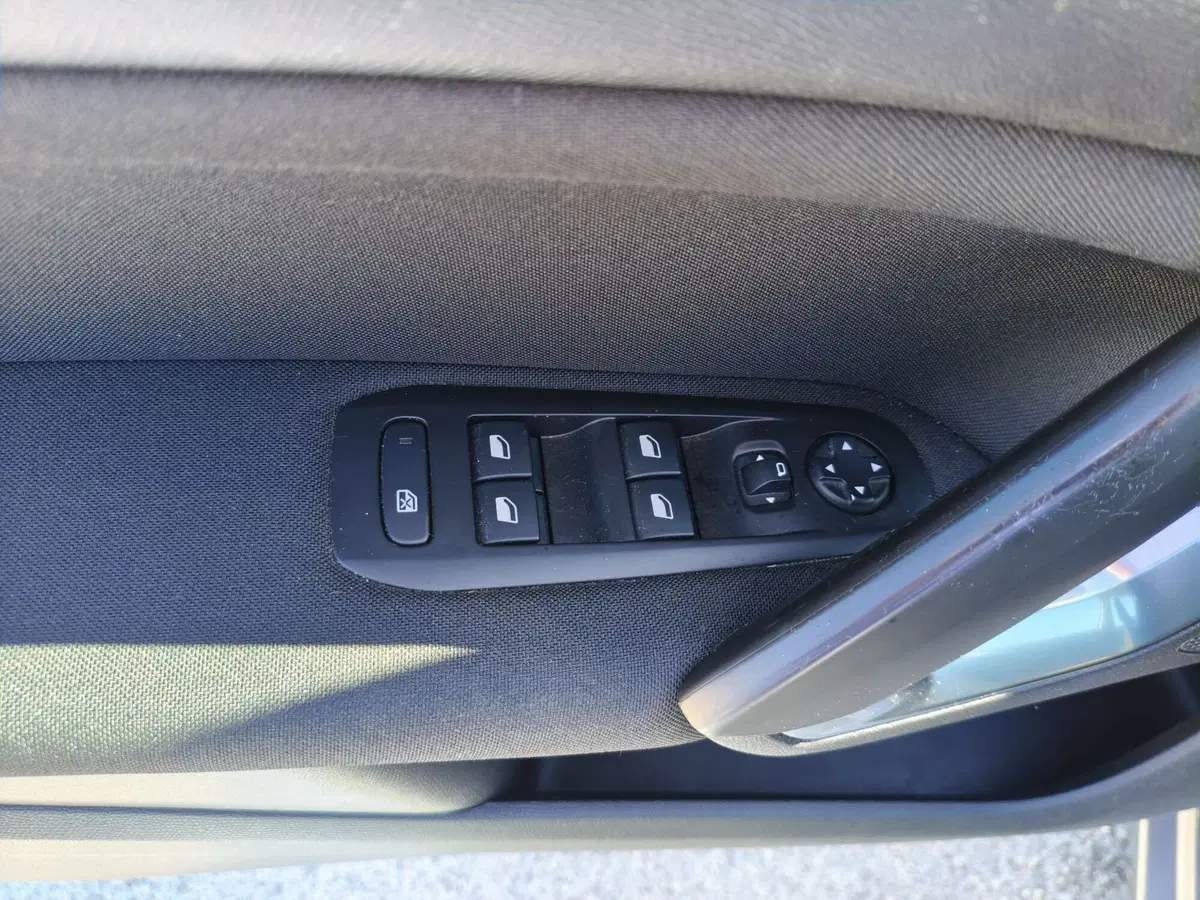 Peugeot 308 usata a Matera (12)