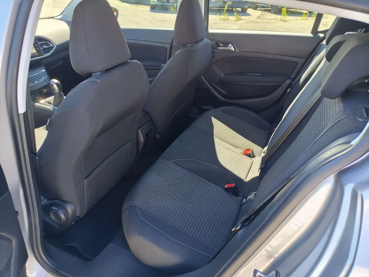Peugeot 308 usata a Matera (18)