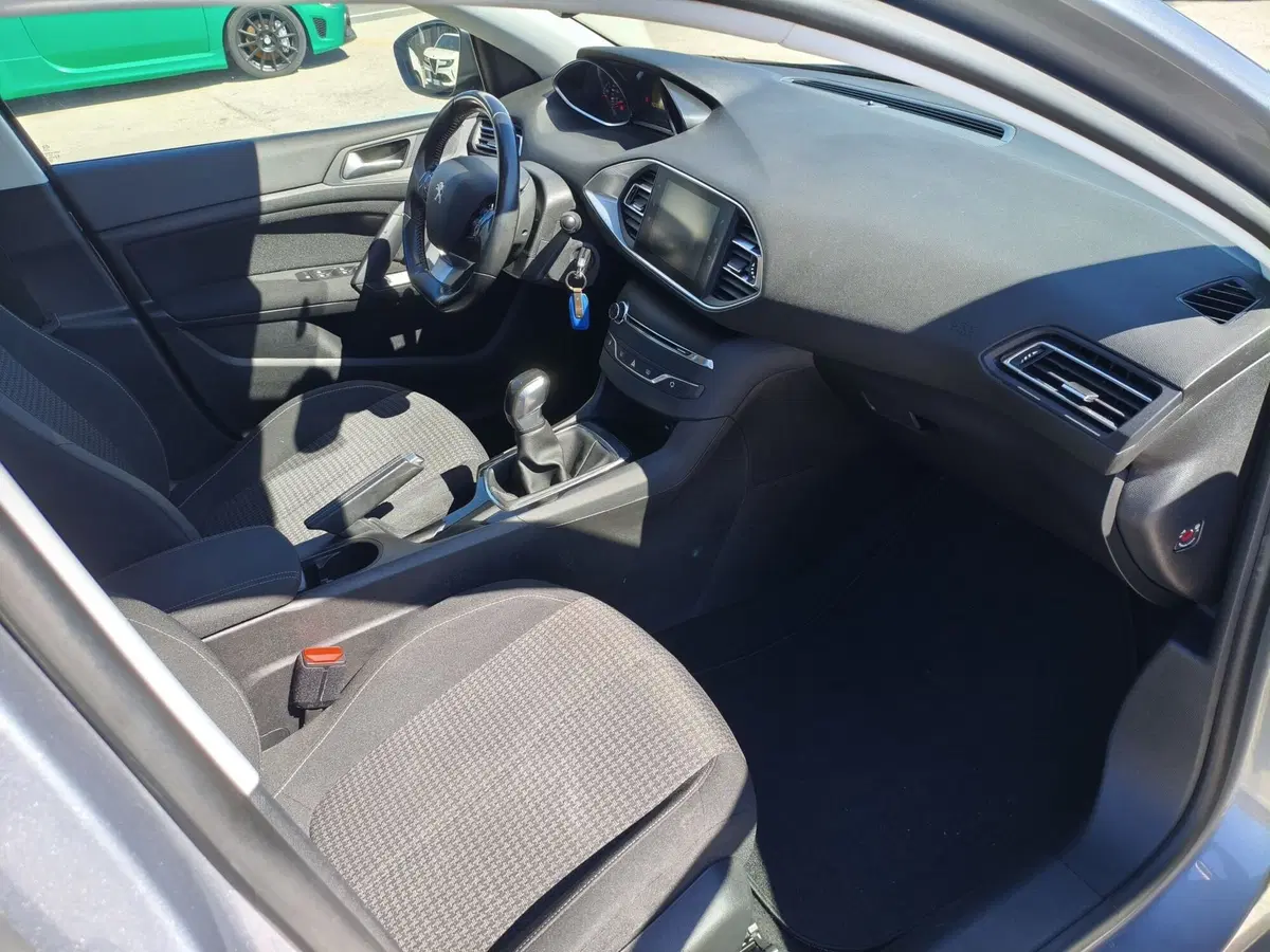 Peugeot 308 usata a Matera (19)