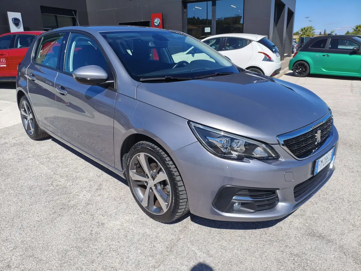 Peugeot 308 usata a Matera (8)