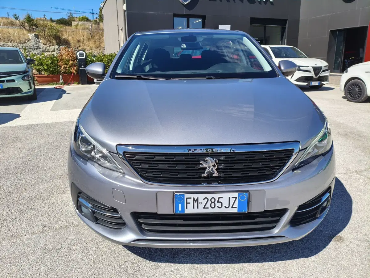 Peugeot 308 usata a Matera (9)