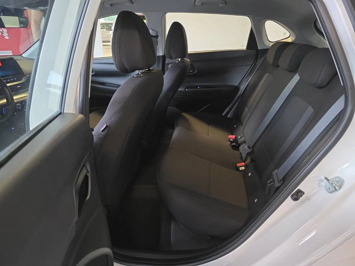 Hyundai i20 nuova a Macerata (19)