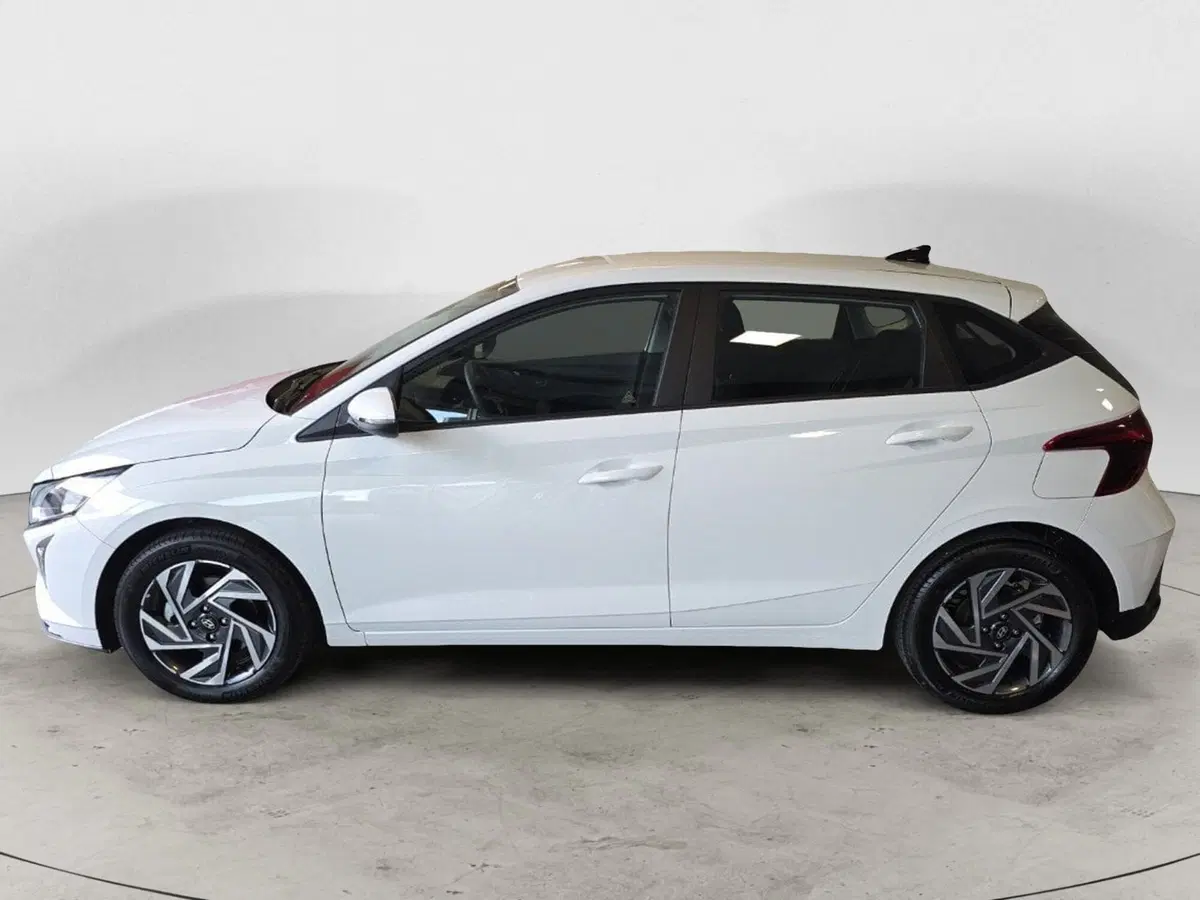 Hyundai i20 nuova a Macerata (2)