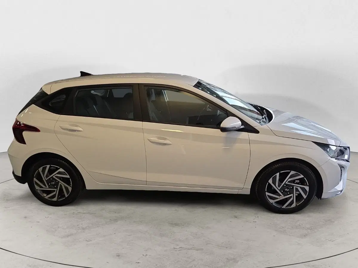 Hyundai i20 nuova a Macerata (7)