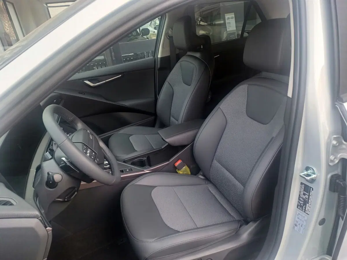 Kia Niro nuova a La Spezia (9)