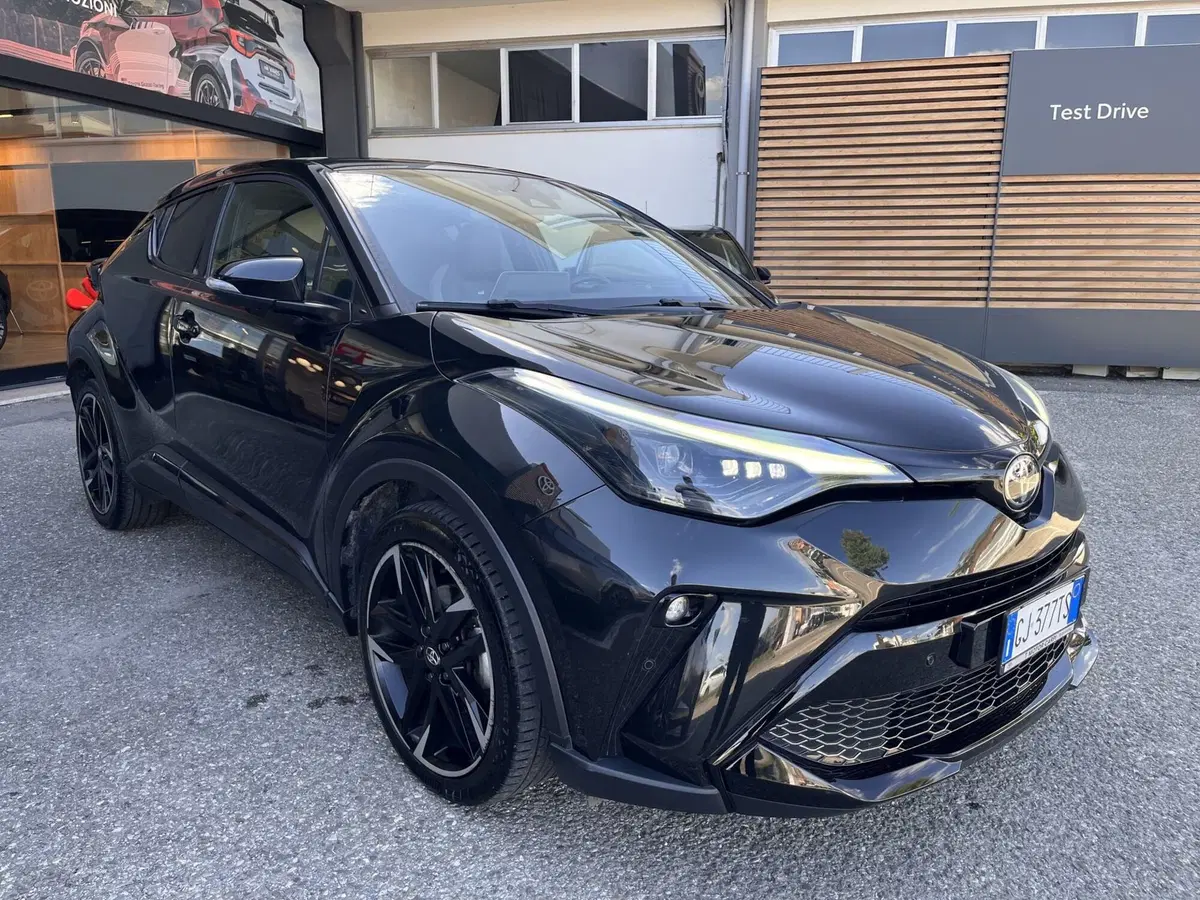 Toyota Toyota C-HR usata a Modena (5)