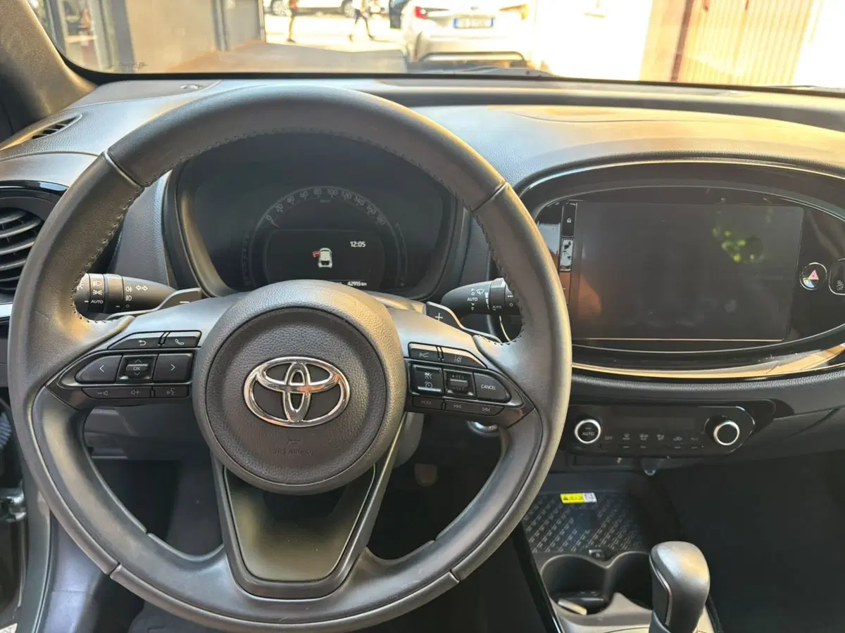 Toyota Aygo X usata a Bologna (11)