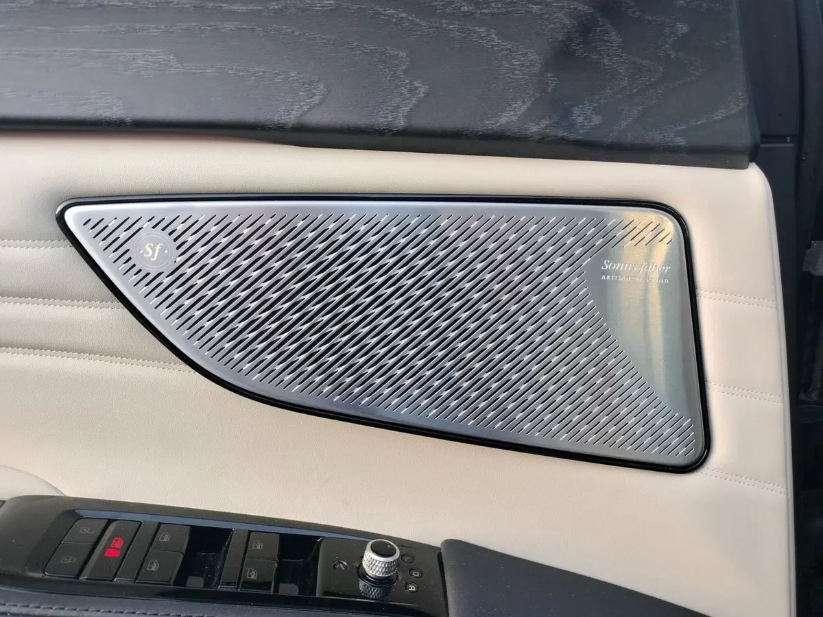 Maserati Grecale usata a Modena (13)