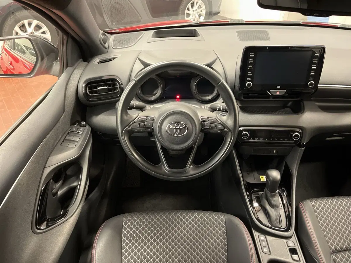 Toyota Yaris usata a Modena (9)